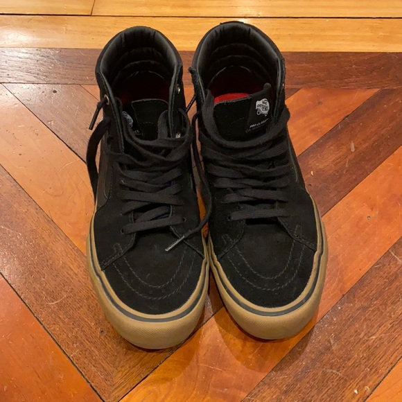 BARELY WORN VANS - black high tops - Picture 1 of 6